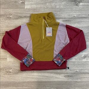 Youer Chill Top. Winterberry, size XS, BNWT